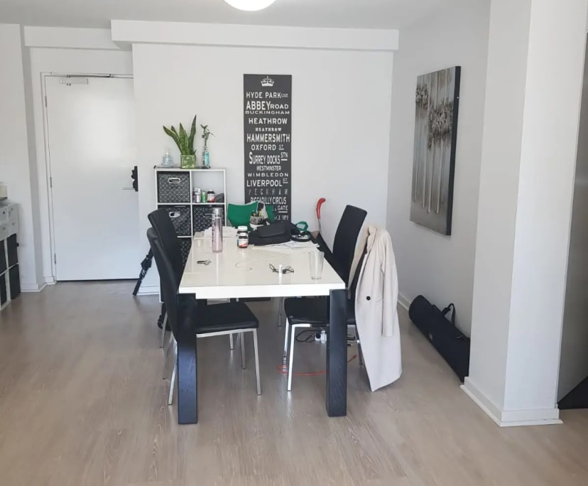 Furnished room in a flatshare