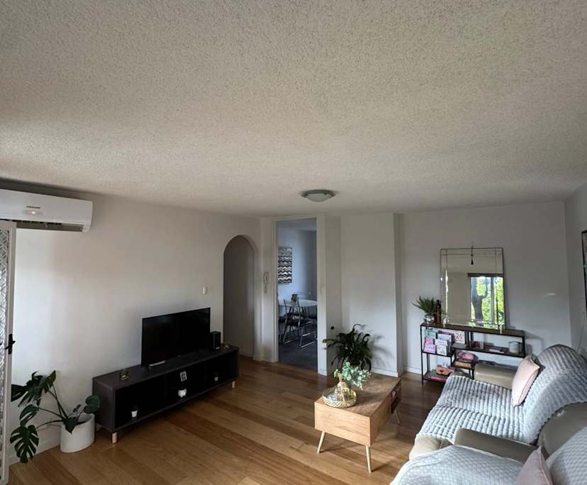 Whole property with 3 rooms for rent