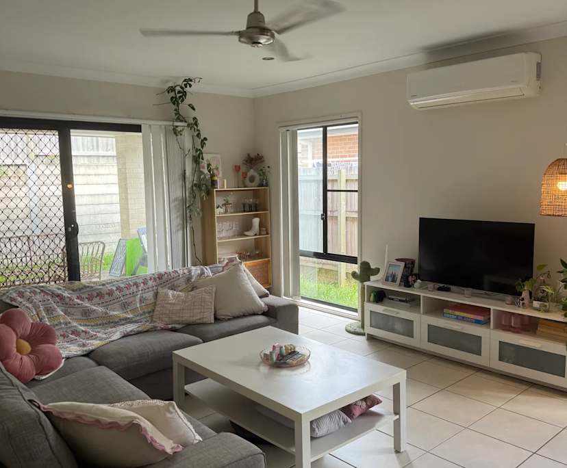 Unfurnished room in a share house