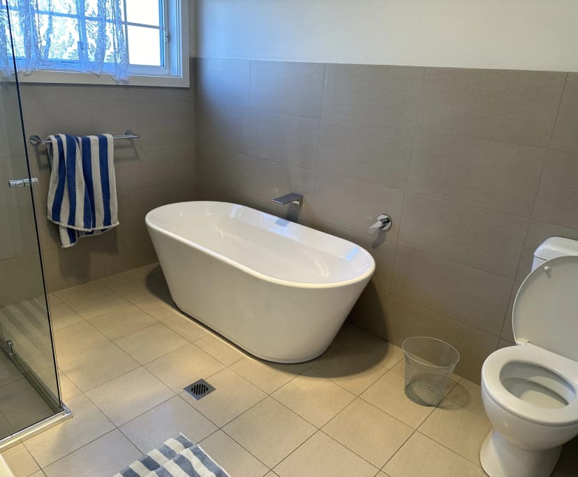 $320, Share-house, 4 bathrooms, Thirroul NSW 2515