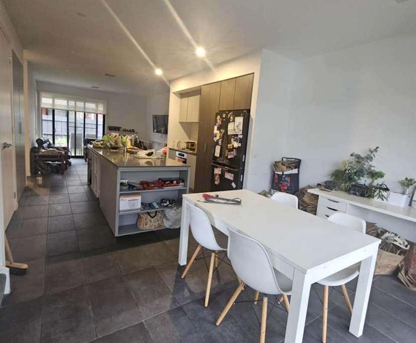 $195, Share-house, 3 bathrooms, Saint Albans VIC 3021