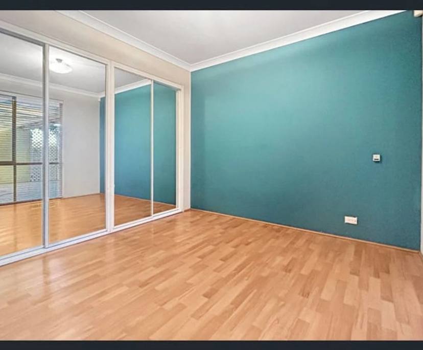 Unfurnished room with own bathroom