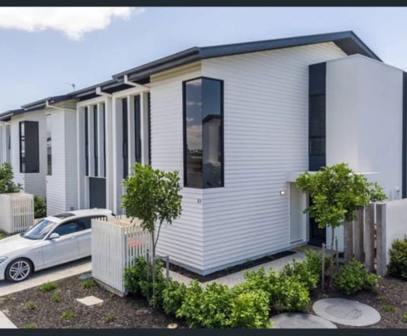 $400, Share-house, 3 bathrooms, Hope Island QLD 4212