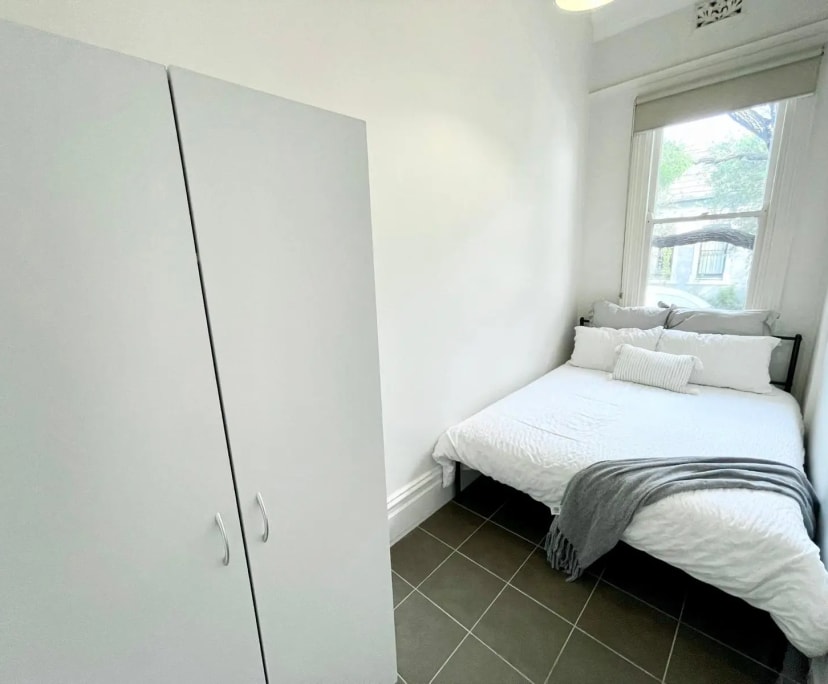 $1,050, Whole-property, 3 bathrooms, Petersham NSW 2049