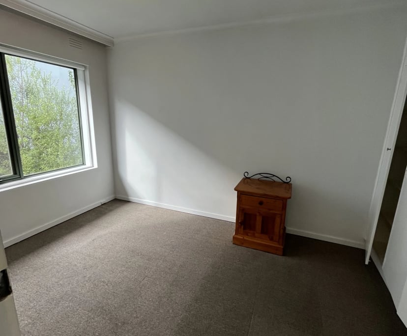 Unfurnished room in a flatshare