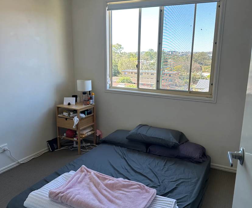 Room in a share house