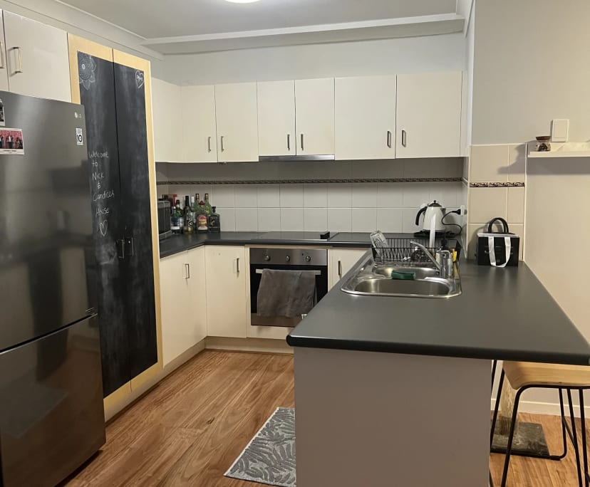 $350, Share-house, 3 bathrooms, Point Frederick NSW 2250