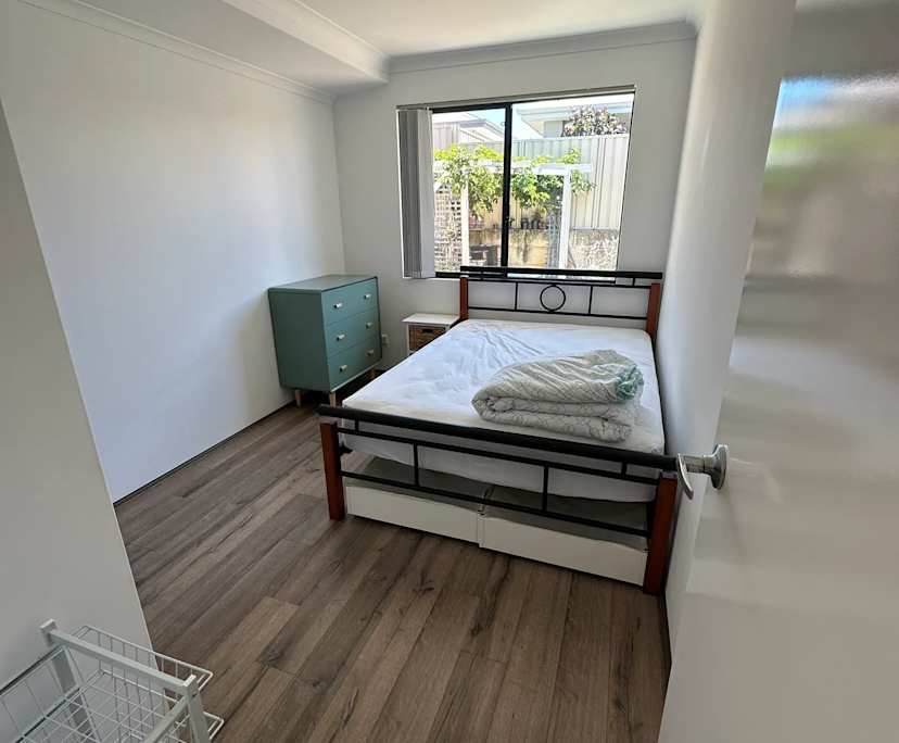 $240, Share-house, 2 rooms, Hocking WA 6065, Hocking WA 6065