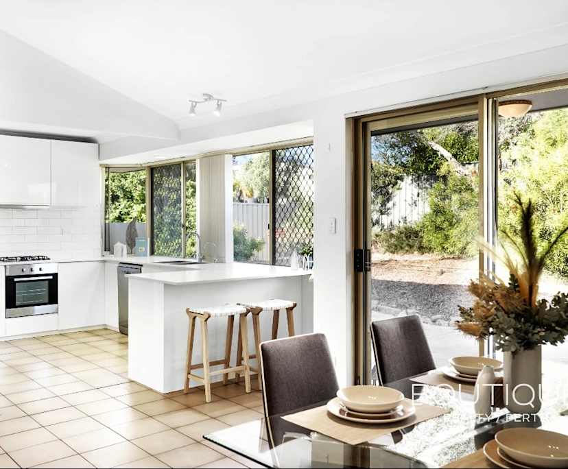 Room in a share house