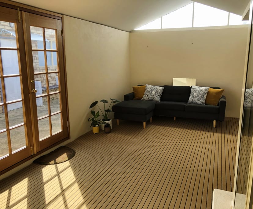 Room in a share house