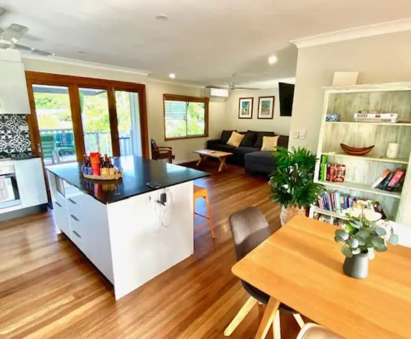 Room for Rent in Freshwater, Cairns 300, Furnishe...