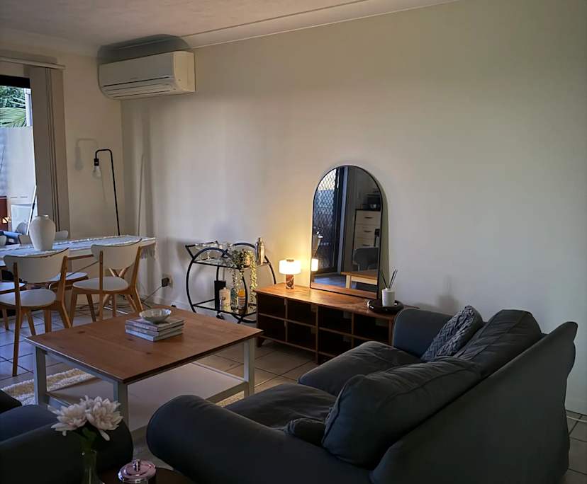 Furnished room in a share house