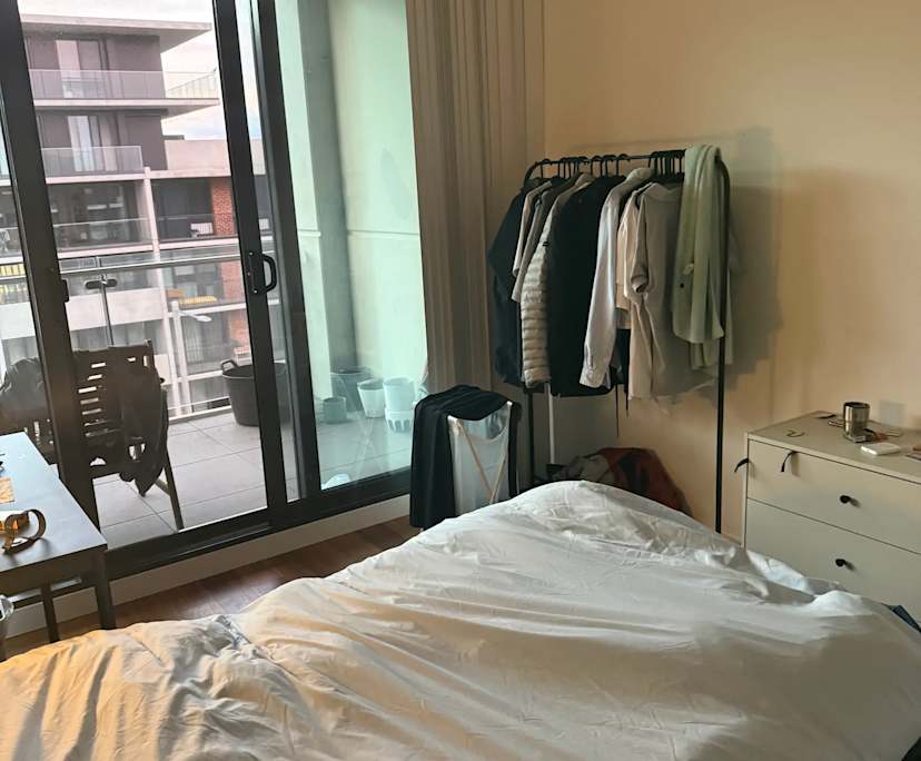 Unfurnished room in a flatshare