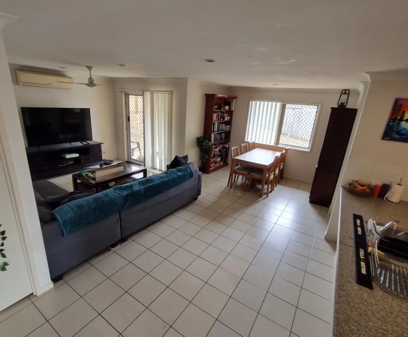 Unfurnished room in a share house