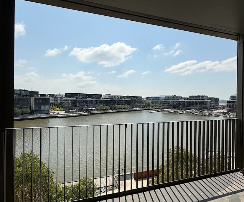 Unfurnished room with own bathroom