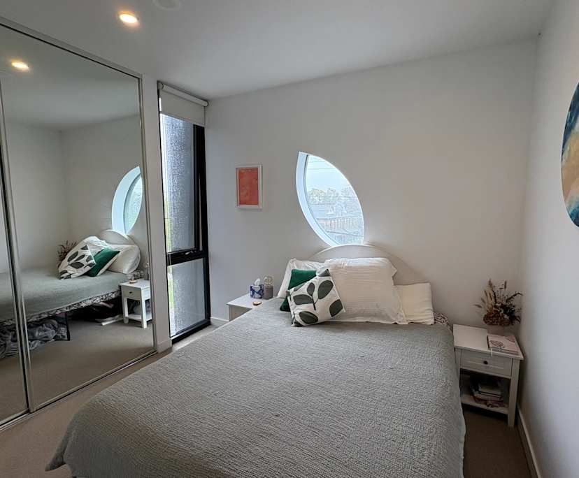 Whole property with 2 rooms for rent