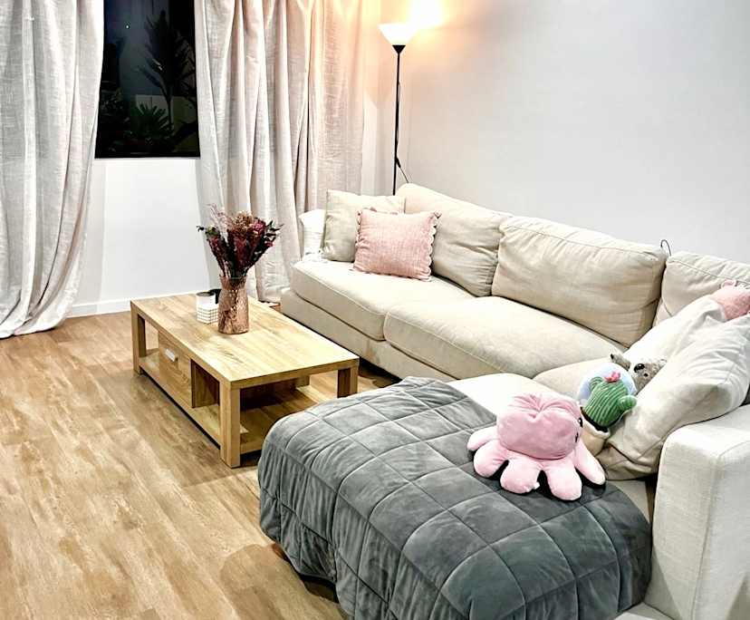 $325, Share-house, 3 bathrooms, Cannonvale QLD 4802