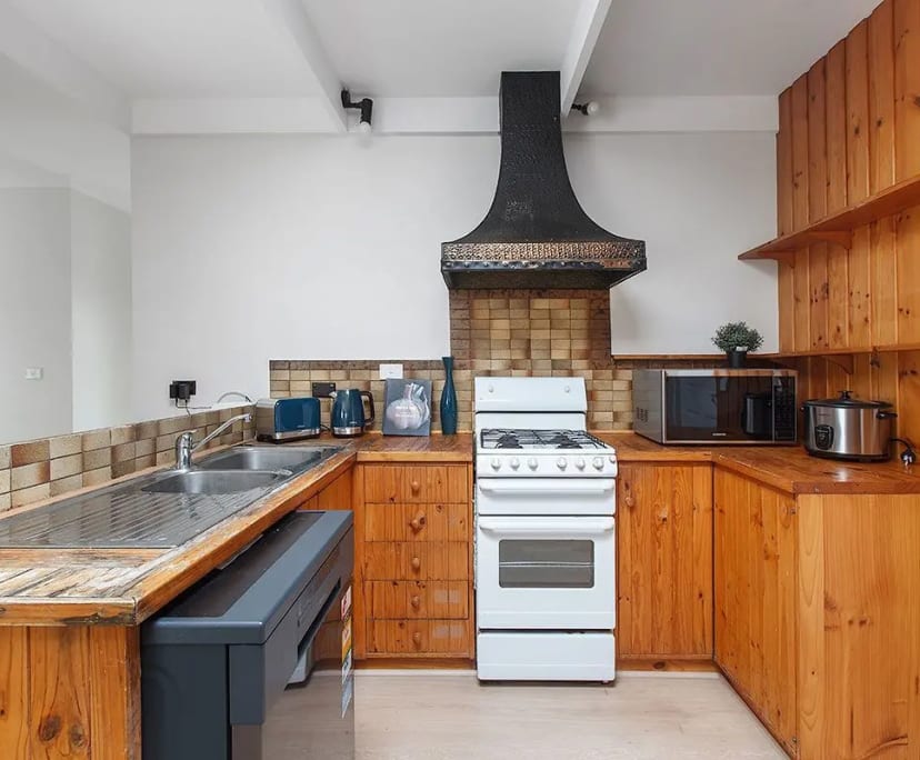 $270, Share-house, 6 bathrooms, Notting Hill VIC 3168