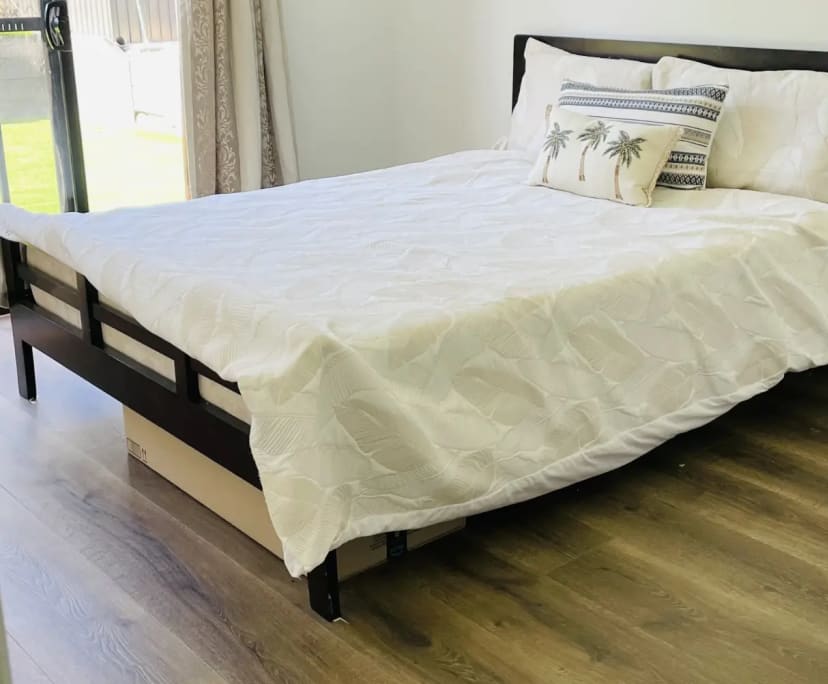 $325, Homestay, 4 bathrooms, Mulgrave VIC 3170