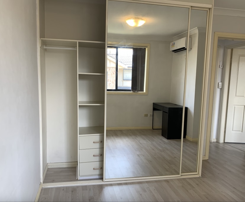 Room in a share house