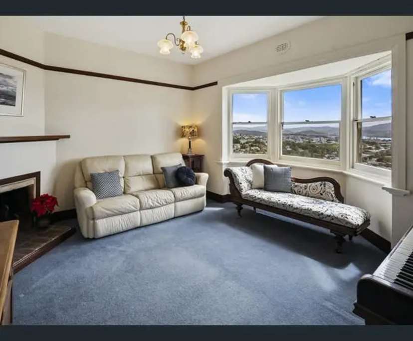 Room in a share house