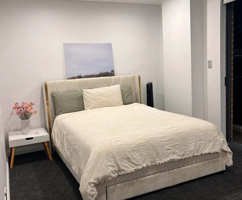 Furnished room with own bathroom