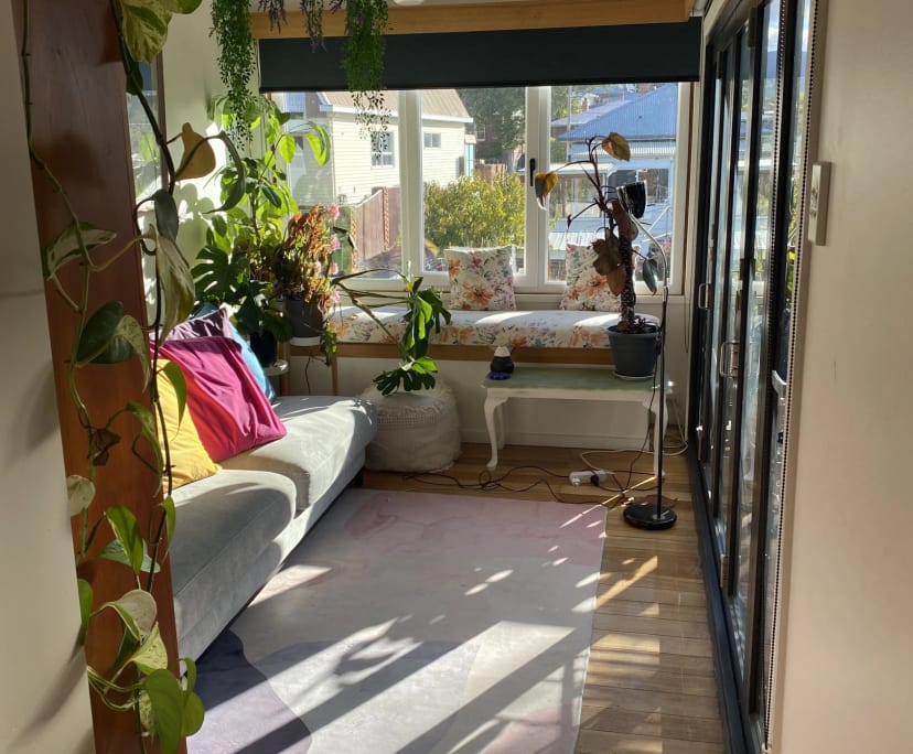 Room in a share house