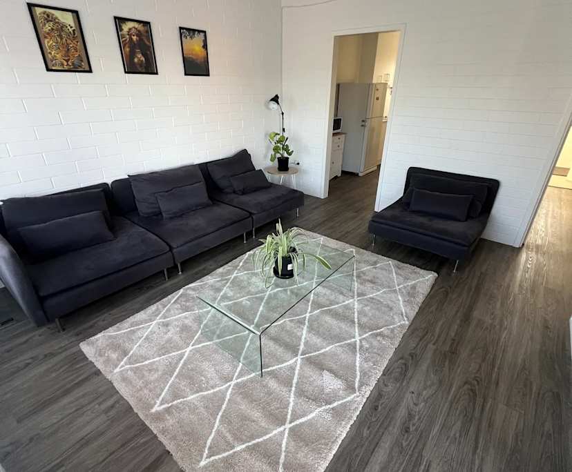 Whole property with 2 rooms for rent