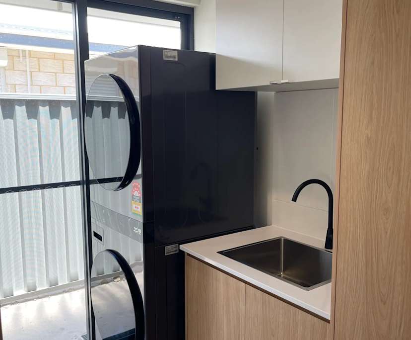 $275, Share-house, 4 bathrooms, Eglinton WA 6034