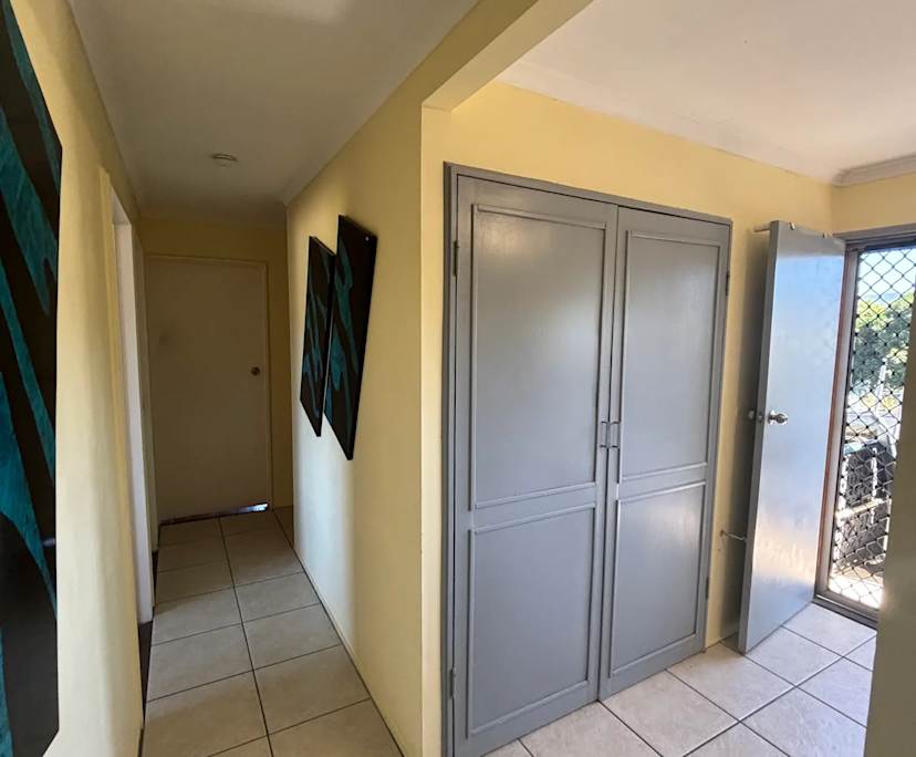 Room in a share house