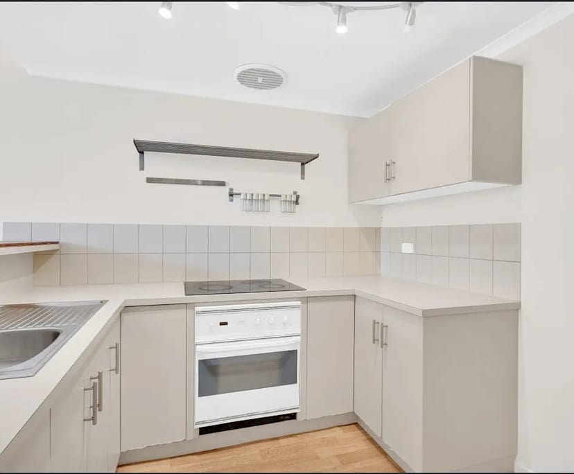 $275, Share-house, 2 bathrooms, Brompton SA 5007