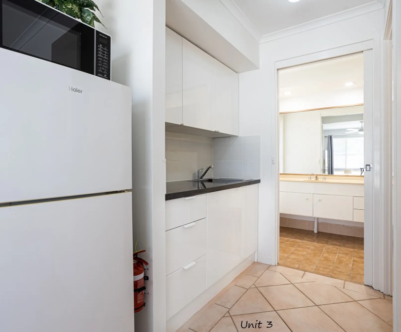 $300, Granny-flat, 1 bathroom, Redcliffe QLD 4020