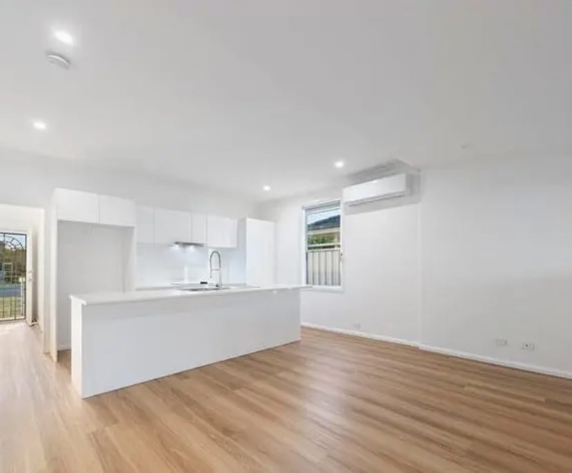 Whole property with 2 rooms for rent