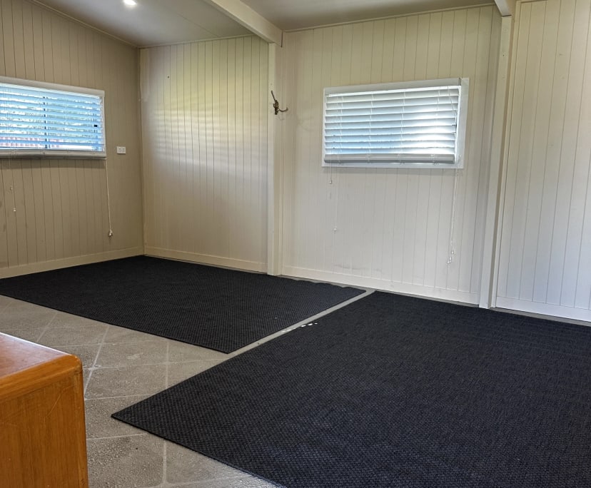 Room in a share house