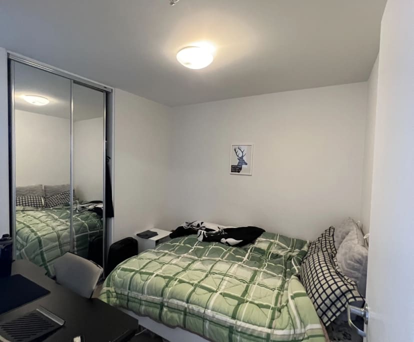Furnished room in a flatshare