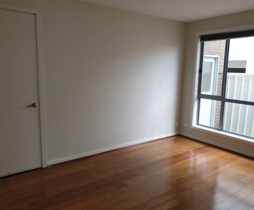 $500, Whole-property, 3 bathrooms, Lawson ACT 2617