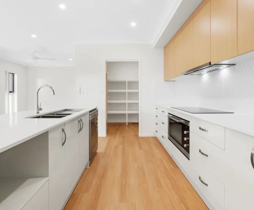 $300, Share-house, 2 rooms, Upper Caboolture QLD 4510, Upper Caboolture QLD 4510