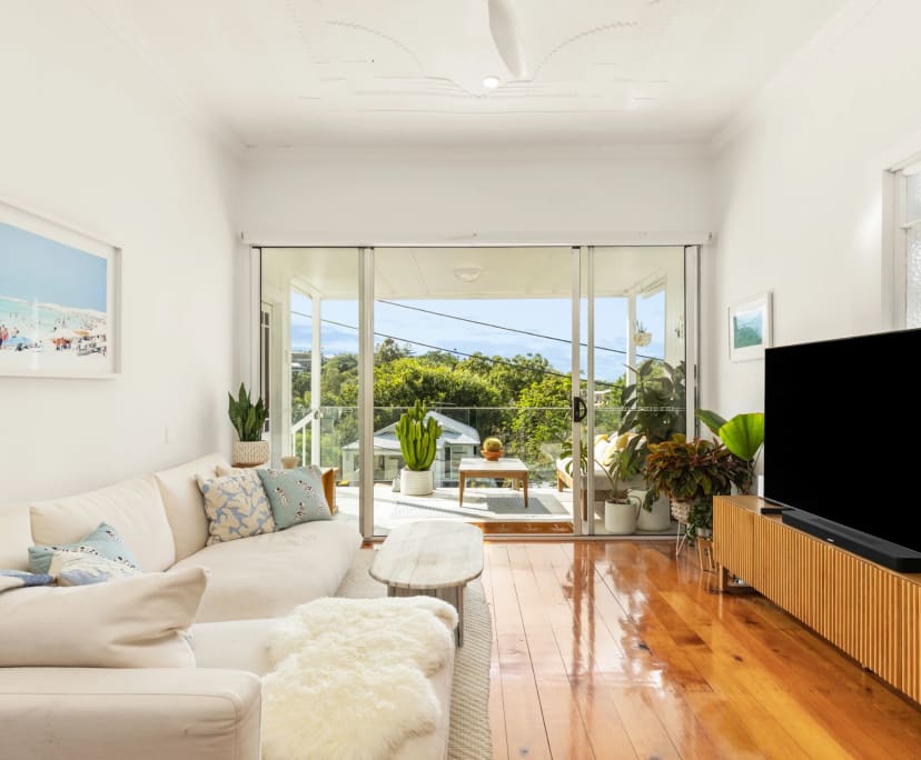 Whole property with 5 rooms for rent