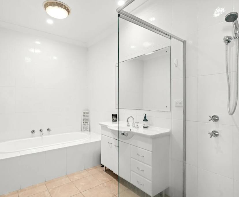 Unfurnished room with own bathroom