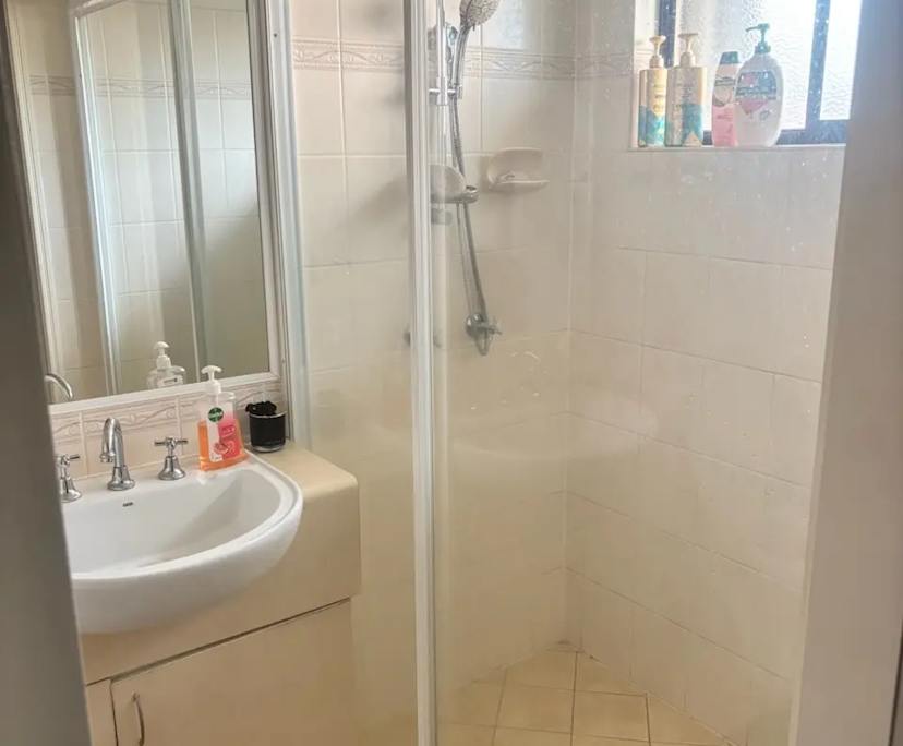 $250, Share-house, 4 bathrooms, Bentley Park QLD 4869