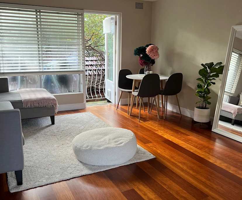 Whole property with 2 rooms for rent