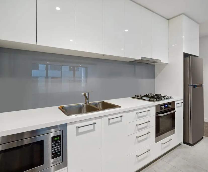 Furnished room with ensuite in a flatshare