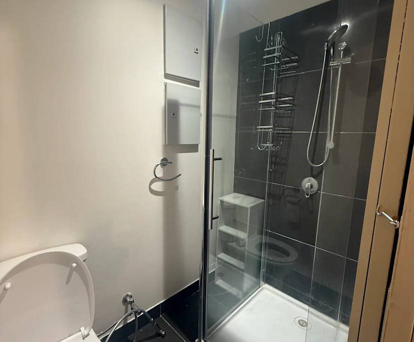 $150-200, Student-accommodation, 4 rooms, Saint Albans VIC 3021, Saint Albans VIC 3021