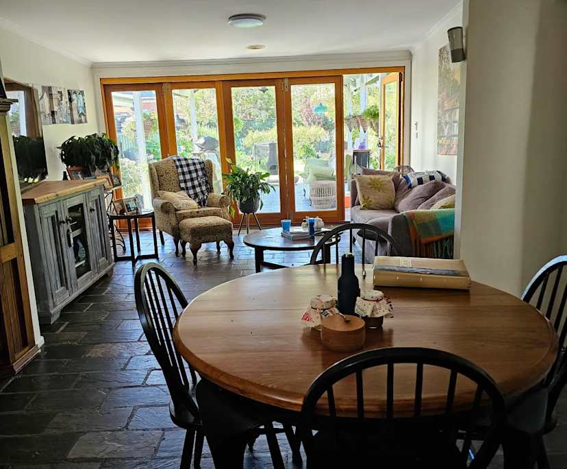 $250, Student-accommodation, 2 rooms, Albury NSW 2640, Albury NSW 2640