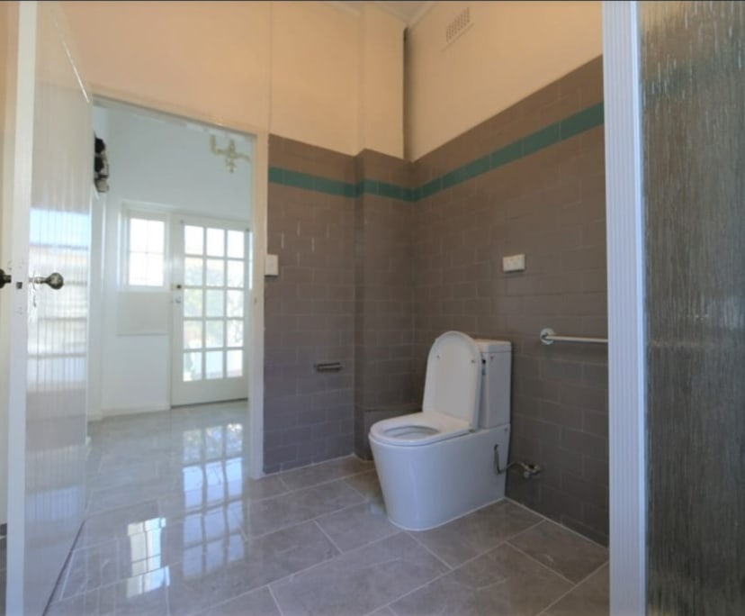 $280, Share-house, 5 bathrooms, Camberwell VIC 3124