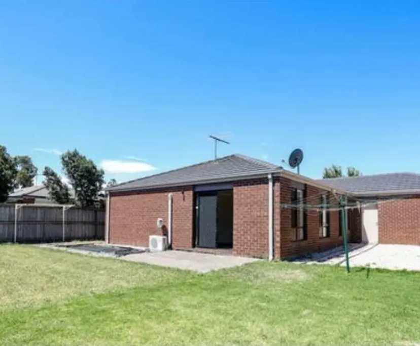 $225, Share-house, 4 bathrooms, Deer Park VIC 3023