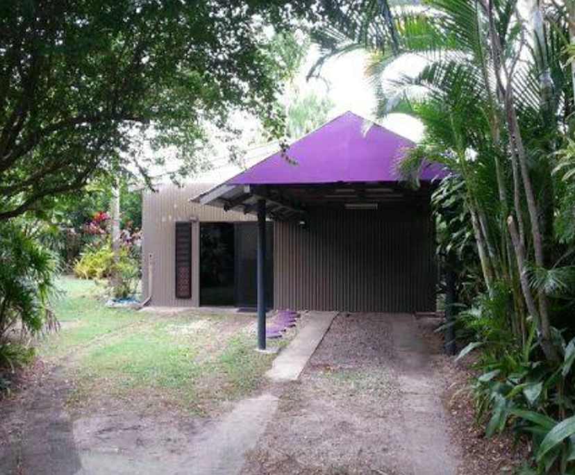 Whole property with 1 room for rent