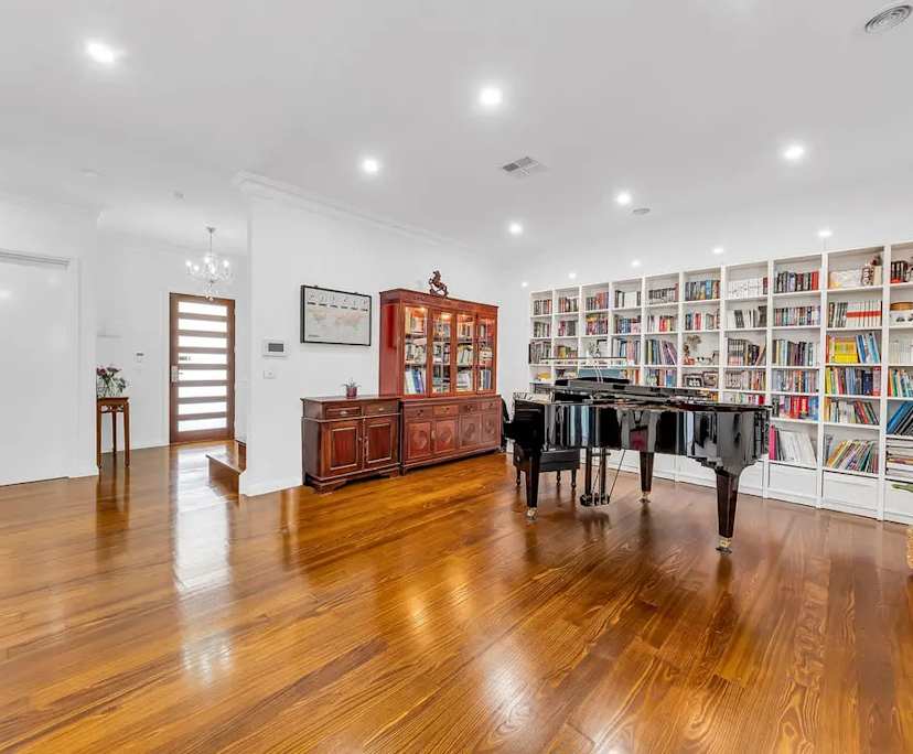 Room in a share house