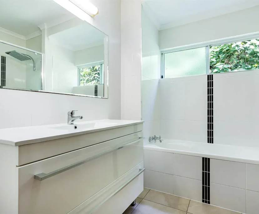 $980, Share-house, 4 bathrooms, Fishery Falls QLD 4871