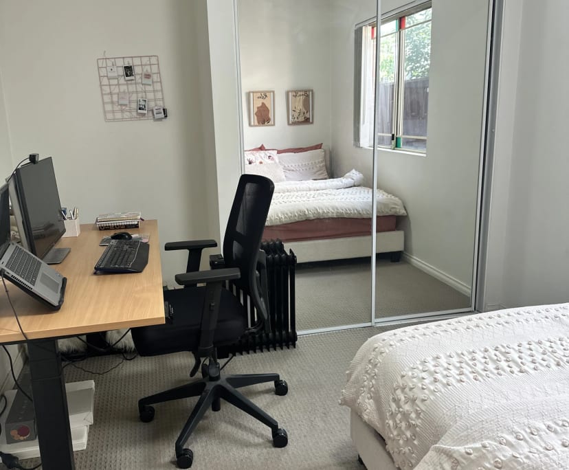 Furnished room in a share house
